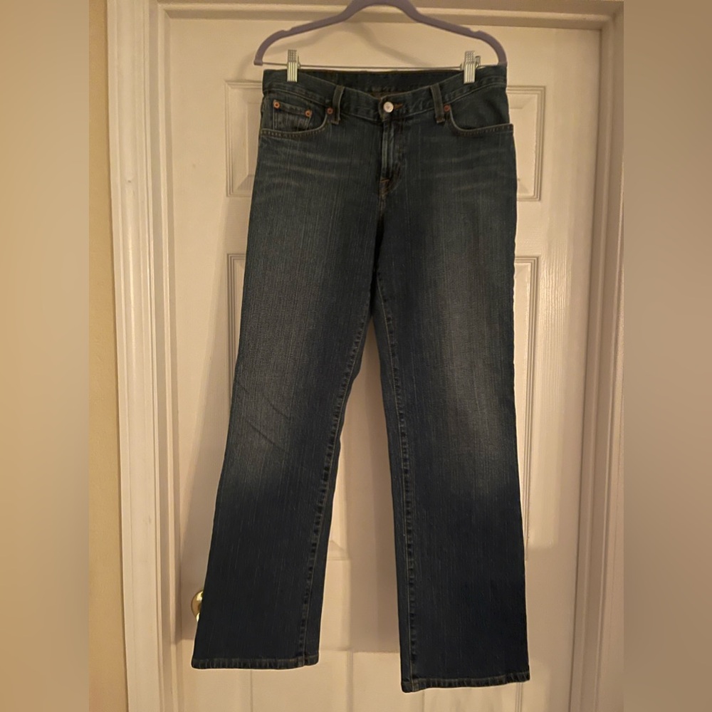 Lucky Brand Dungarees classic fit jeans.  Regular length.  Size 29